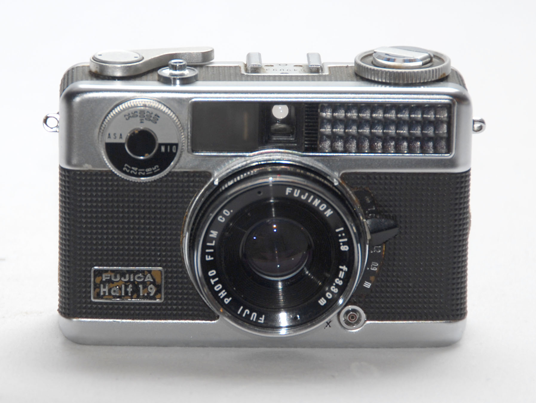 FUJICA HALF 1.9